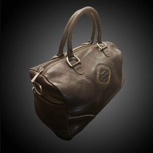 Moda D'Luciano Genuine Leather Baguette-style Purse (includes shoulder strap).
